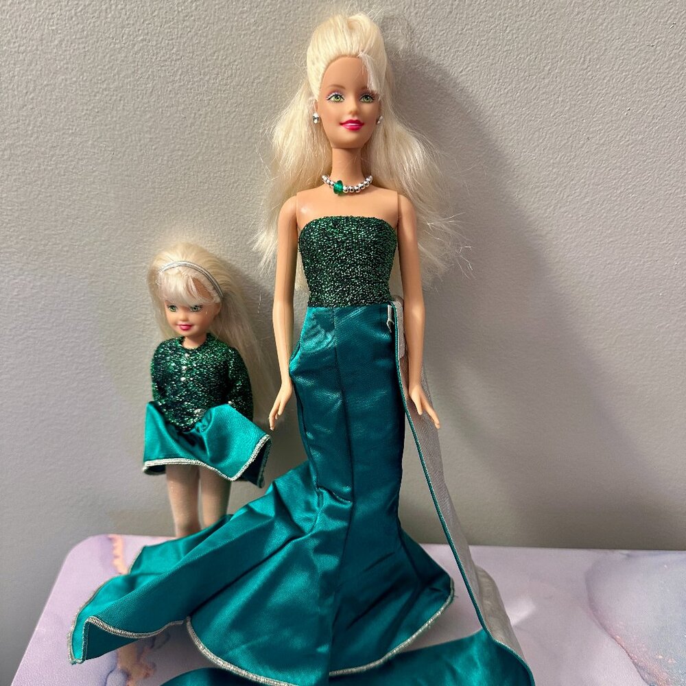 2000 Holiday Singing Sisters